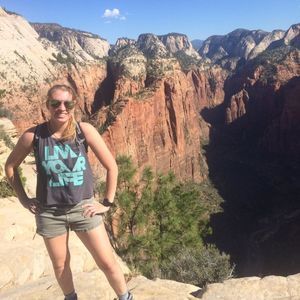 Meet your Posher, Amber